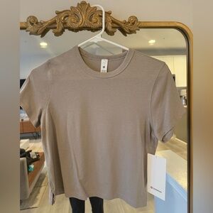 NWT Lululemon Riverstone Color Classic-Fit Cotton-Blend Tee in Size2